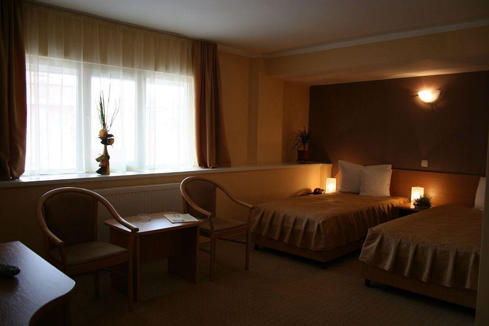 Hotel Apollo Central Sibiu Exterior foto